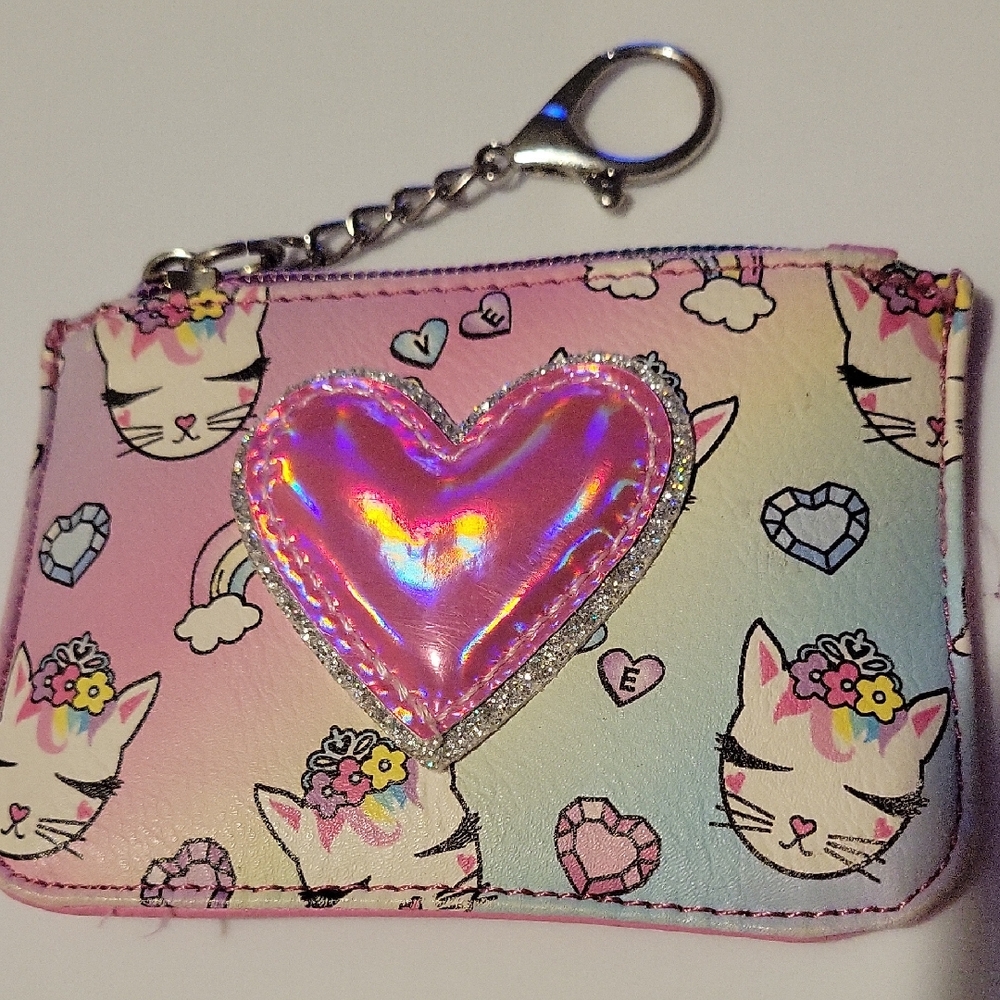 Miss Gwen's OMG Accessories Adorable Heart/Cat Small Keychain Wallet.